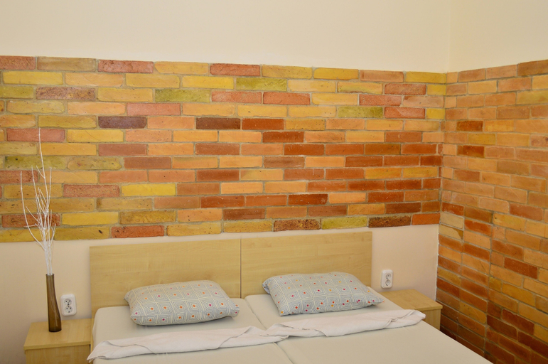 Bedroom 5, Centrooms House, Budapesti