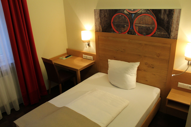 Bedroom 4, Hotel Brauereigasthof Amberger, Eichstätt