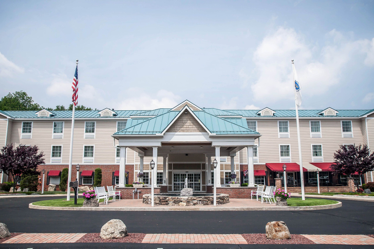 Exterior & Views 2, Comfort Inn & Suites Sturbridge - Brimfield, Worcester