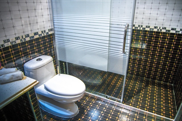 Bathroom, Abuharee Grand