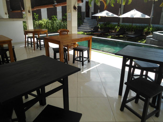 Food & Drinks 5, Arya Residence, Badung