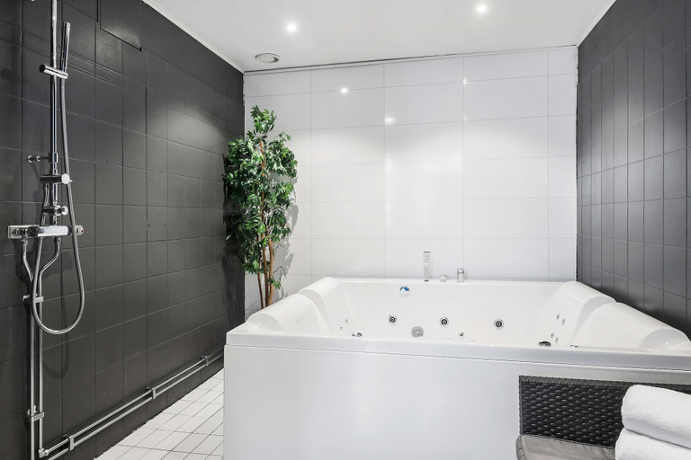Bathroom 4, Sure Hotel by Best Western Focus, Örnsköldsvik