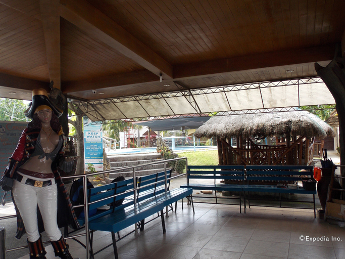 Food & Drinks, Caribbean Waterpark and Resotel, Bacolod City