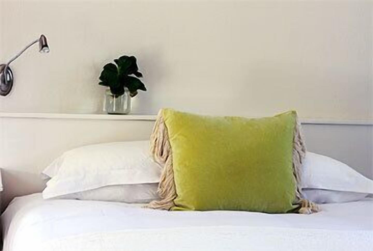Bedroom 3, Leisure Isle Lodge, Eden