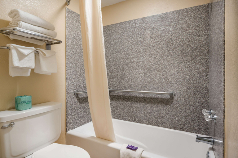 Bathroom 5, Knights Inn College Station, Brazos