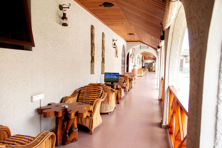 Food & Drinks 5, Mahogany Lodge, Cantonments, Accra