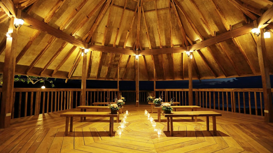 Food & Drinks 5, Boffo Resort, Loon