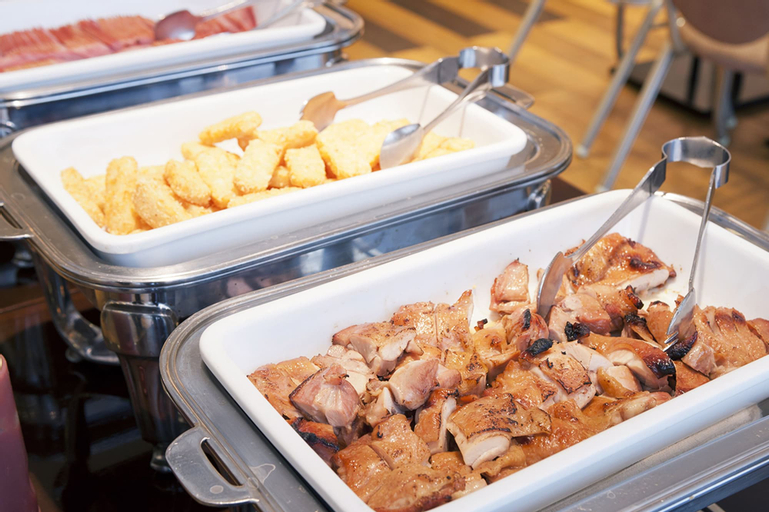 Food & Drinks 12