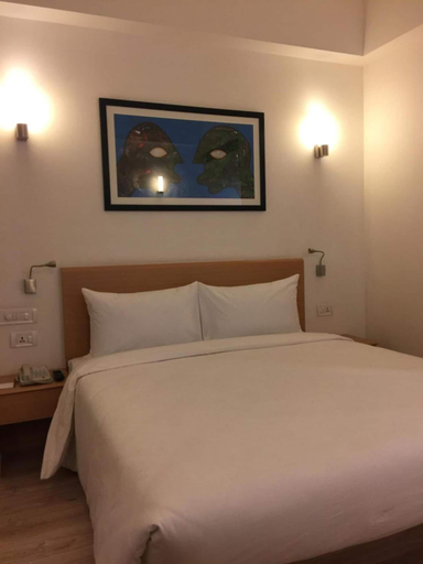 Bedroom 3, Red Fox by Lemon Tree Hotels, Sector 60, Gurugram, Gurgaon