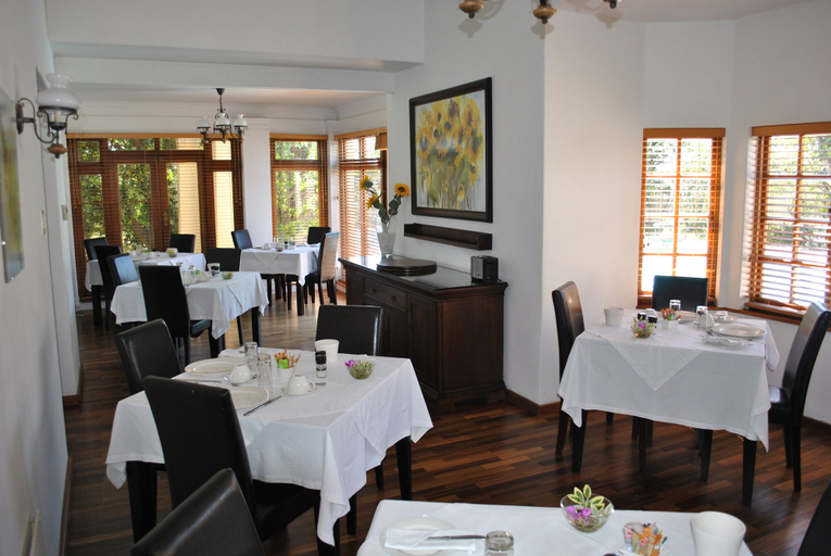 Food & Drinks 5, Cotswold House, City of Cape Town