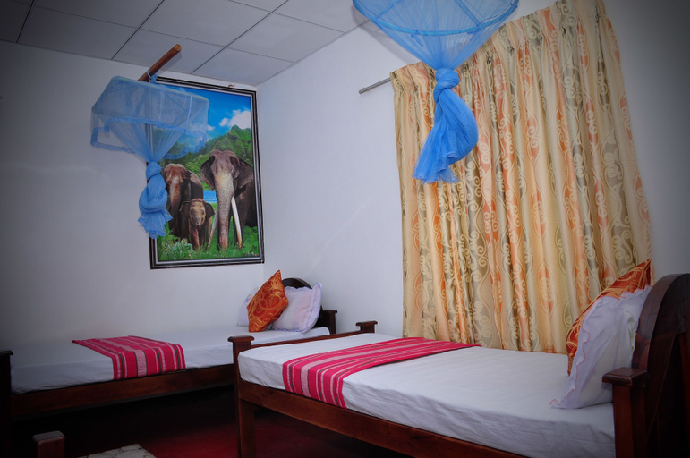 Bedroom 2, Pawansa Homestay, Palugaswewa