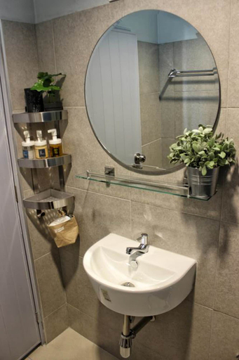 Bathroom 2, Ku At Sea, Muang Rayong