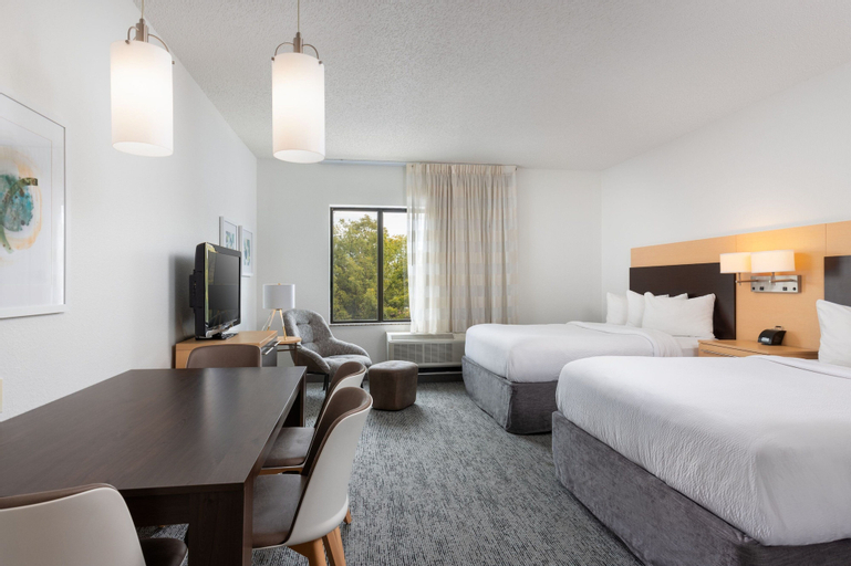 Bedroom 3, TownePlace Suites York, York