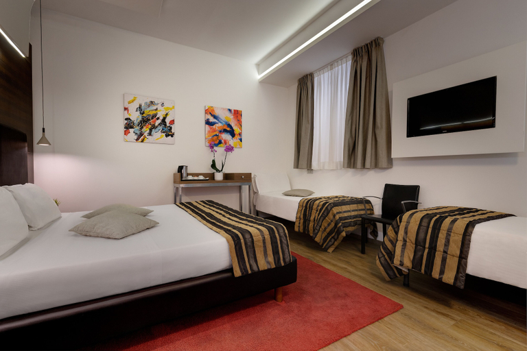 Bedroom 3, Hotel Rinascimento, Rome