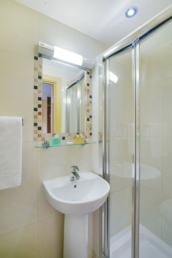 Bathroom 5, The Craven Hotel, London