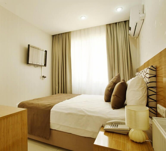 Bedroom 2, Red Point Holiday Village