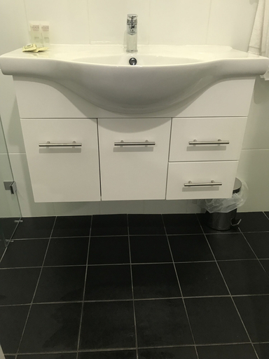 Bathroom 3, Kootingal Landview Motel, Tamworth Regional - Pt A