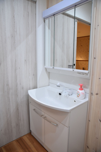 Bathroom 4, Kawaguchiko Cottage minami, Fujikawaguchiko