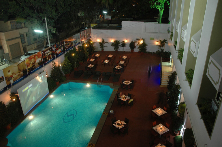Sport & Beauty 2, Sandesh The Prince, Mysore