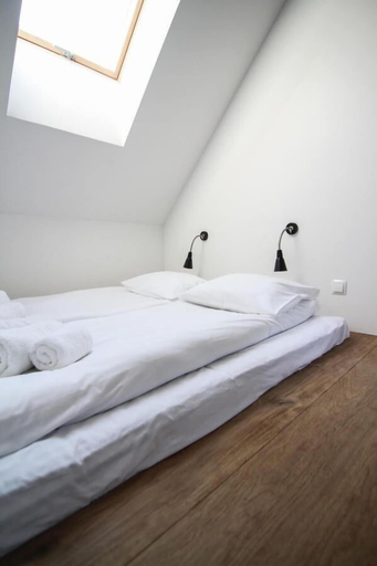 Bedroom 4, Osada Osjakow, Wieluń
