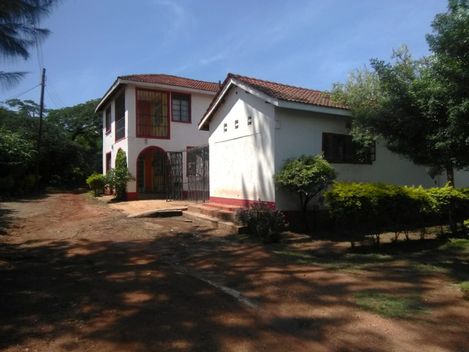 Robert's Village Inn, Kisumu Central