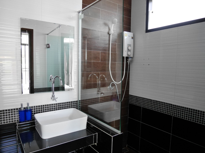 Bathroom 5, Aonang Oscar Pool Villas, Mueang Krabi