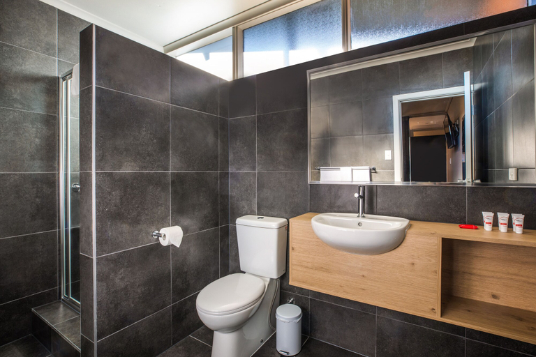 Bathroom 5, Nightcap at Monash Hotel, Melbourne
