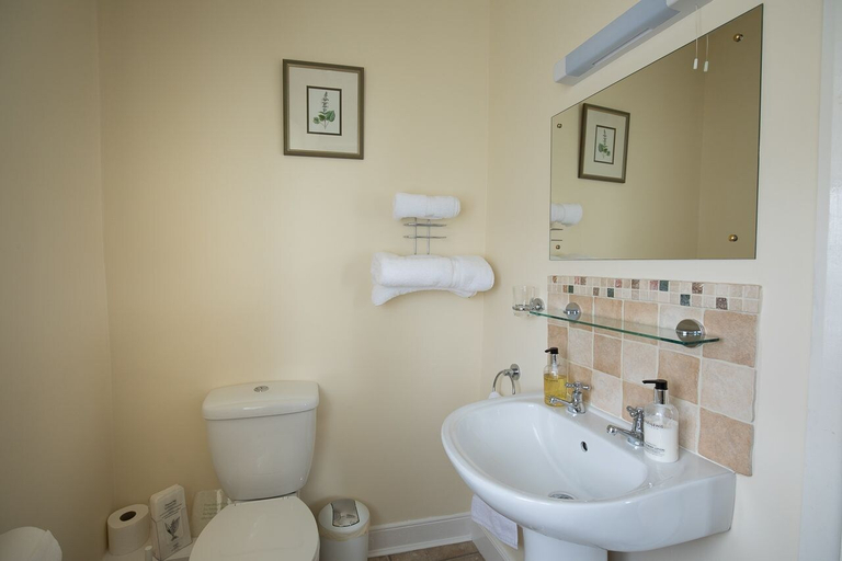 Bathroom 4, Pear Tree House B&B, North Yorkshire