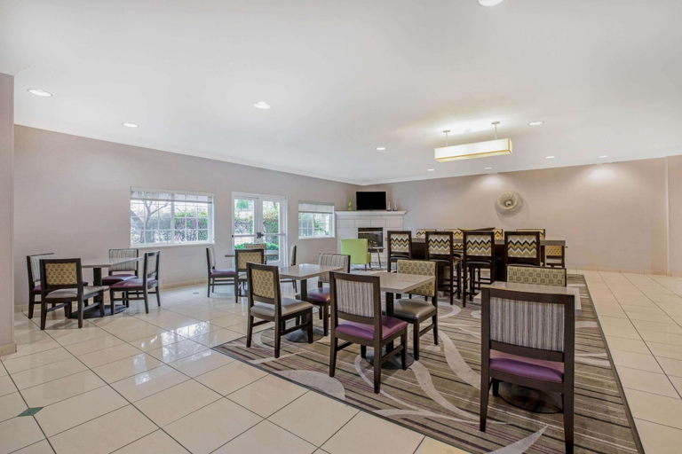 Food & Drinks 5, La Quinta Inn & Suites by Wyndham Modesto Salida, Stanislaus