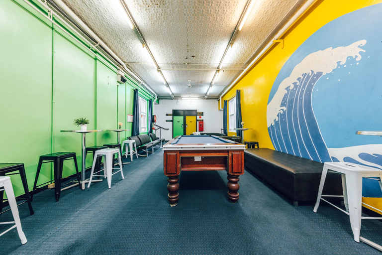 Business Facilities 2, Maze Backpackers, Sydney