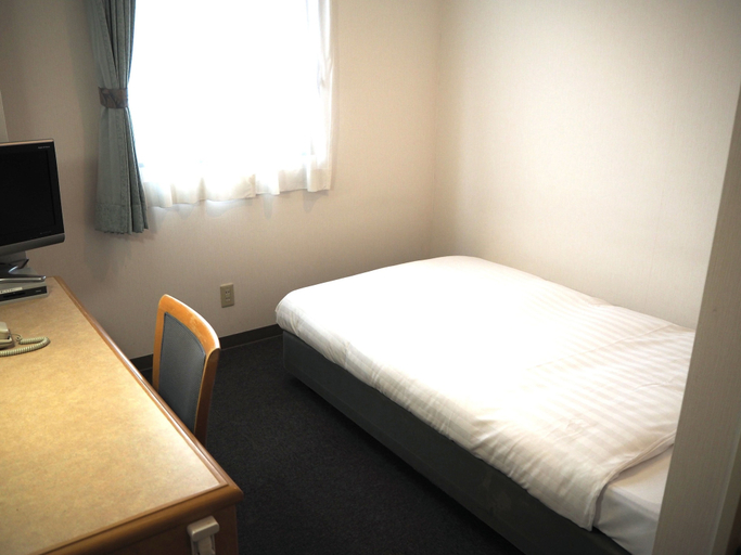 Bedroom 3, Hotel Green Mark, Sendai