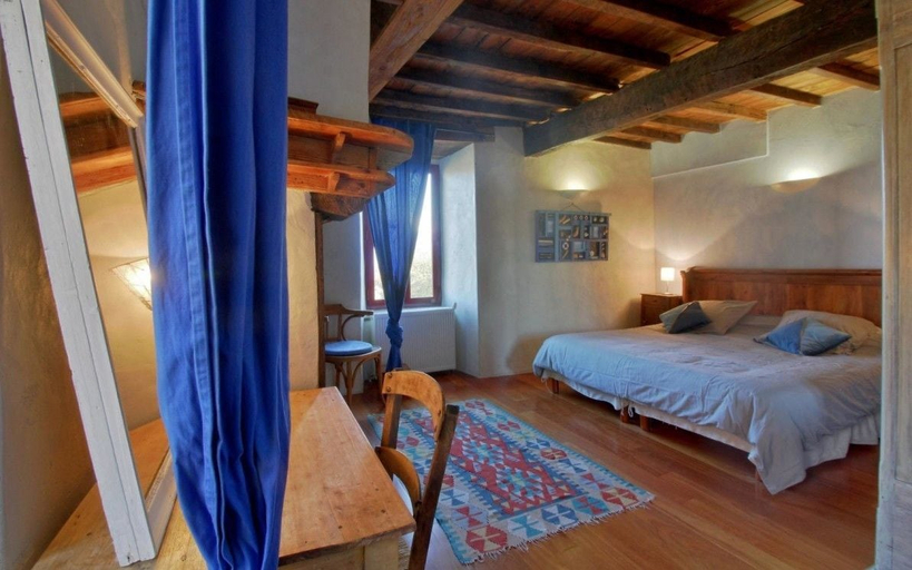 Bedroom 3, Les Gerbes, Hautes-Pyrénées