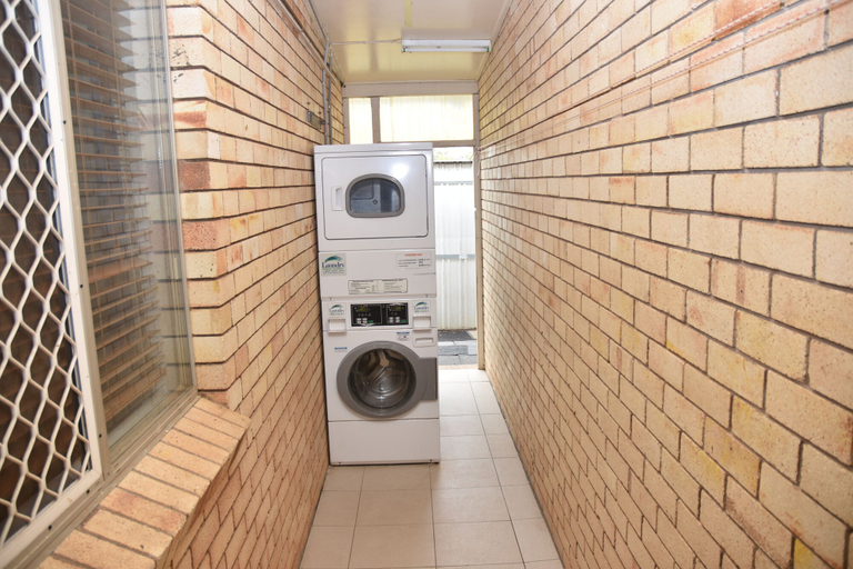 Bathroom, Chinchilla Motel, Chinchilla