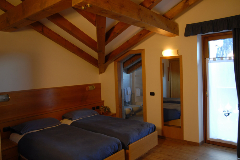 Bedroom 3, Albergo Alla Posta, Trento