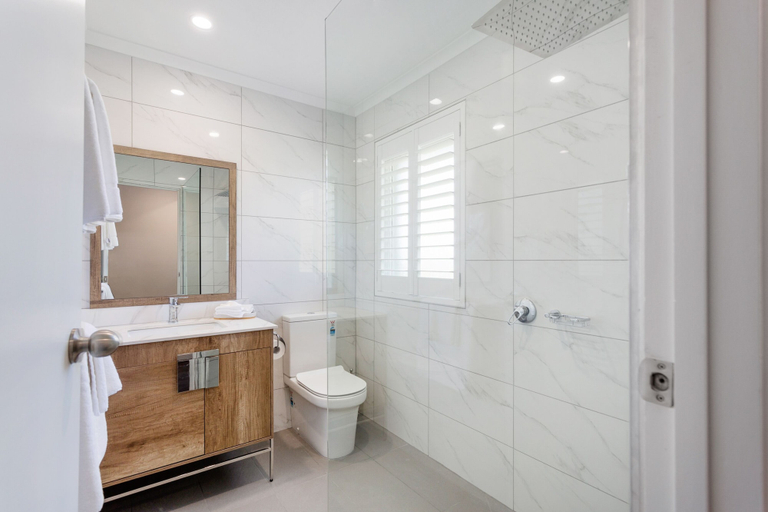Bathroom 4, Sanctuary Inn on Westernport, Melbourne
