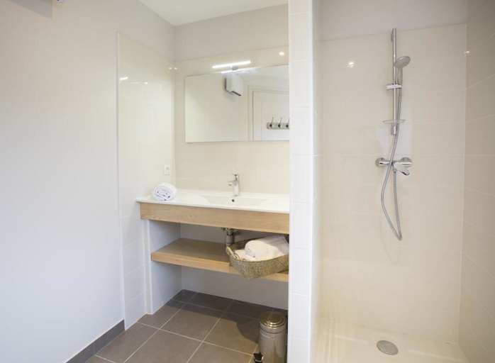 Bathroom 5, La Maison de Siloe, Aveyron