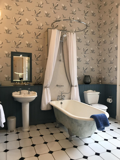Bathroom 4, Escape To Edinburgh @ Albyn Place, Edinburgh