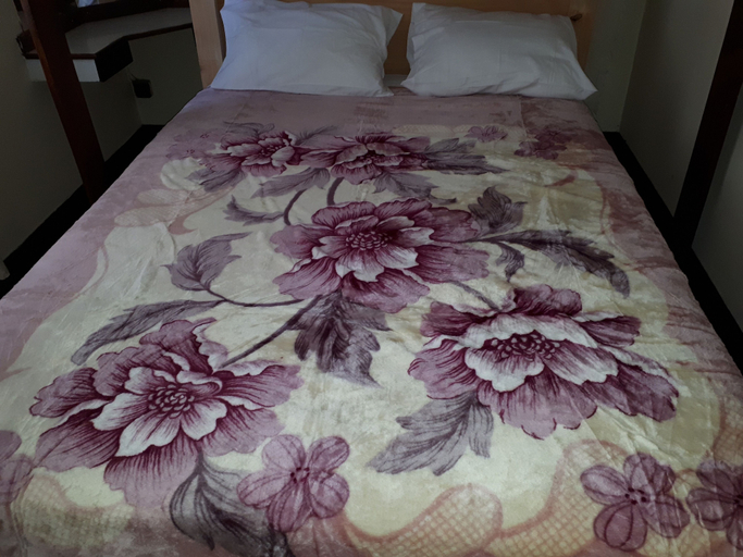 Bedroom 2, Bermuda Garden Hotel, Starehe