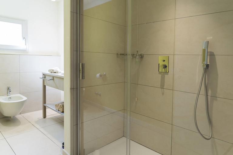 Bathroom 5, Crvena Luka Resort, Biograd na Moru