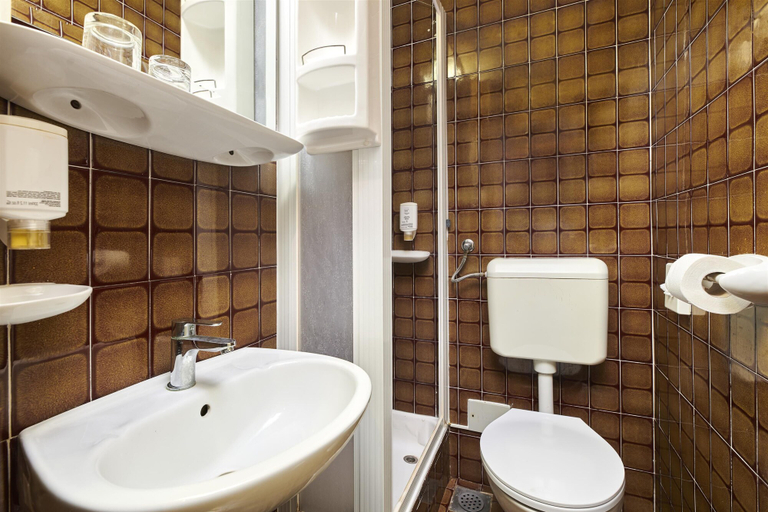 Bathroom 3, Hotel Gran Vista Plava Laguna, Vrsar