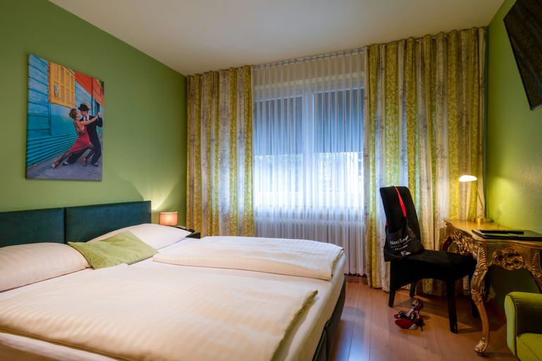 Bedroom 3, Hotel Arosa - Düsseldorf Oberkassel, Düsseldorf