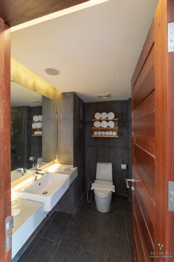 Bathroom 4, Mimpi Perhentian, Besut