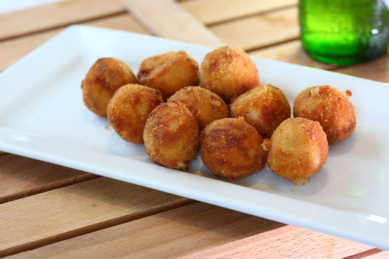 Food & Drinks 8