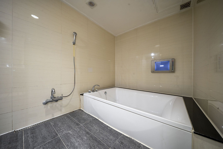 Bathroom 5, Hotel Cullinan Yongin, Yongin