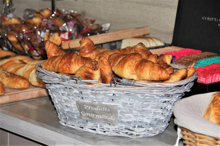 Food & Drinks 5, L'Hôtel Le Marais Romilly Sur Seine Centre, Aube