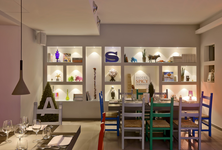 Food & Drinks 5, Hotel Spicy, Napoli