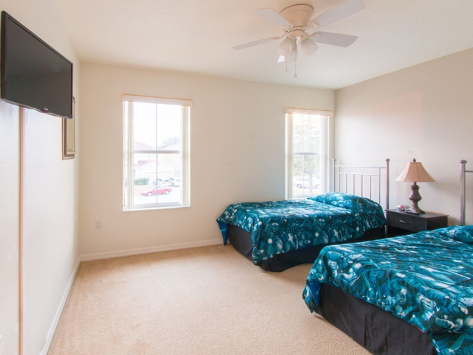 Bedroom 2, 5 Bed 388, Polk