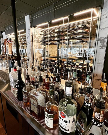 Food & Drinks 5, Hôtel & Suites Le Dauphin Drummondville, Drummond