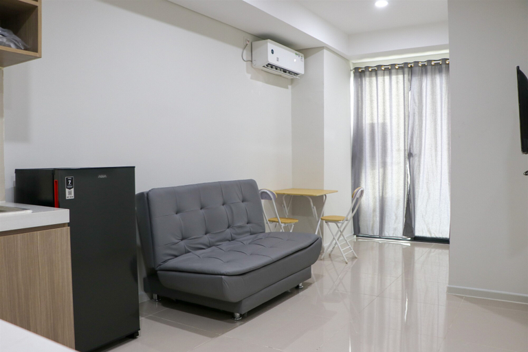 Others 3, Comfort 2BR at Daan Mogot City Apartment By Travelio, Jakarta Barat