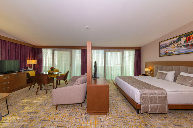 Bedroom 3, Land Park Hotel, Avcılar